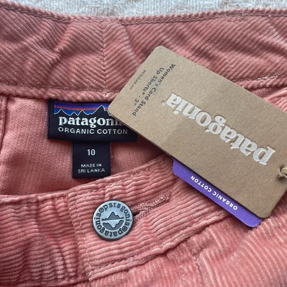 Patagonia, size 10, salmon pink corduroy shorts. - Picture 4 of 8